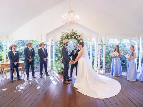 Jake Smith was the marriage celebrant for Ceyran & Jackson at Gabbinbar, Toowoomba, Queensland, and they gave him a five star rating for his wedding celebrant services.