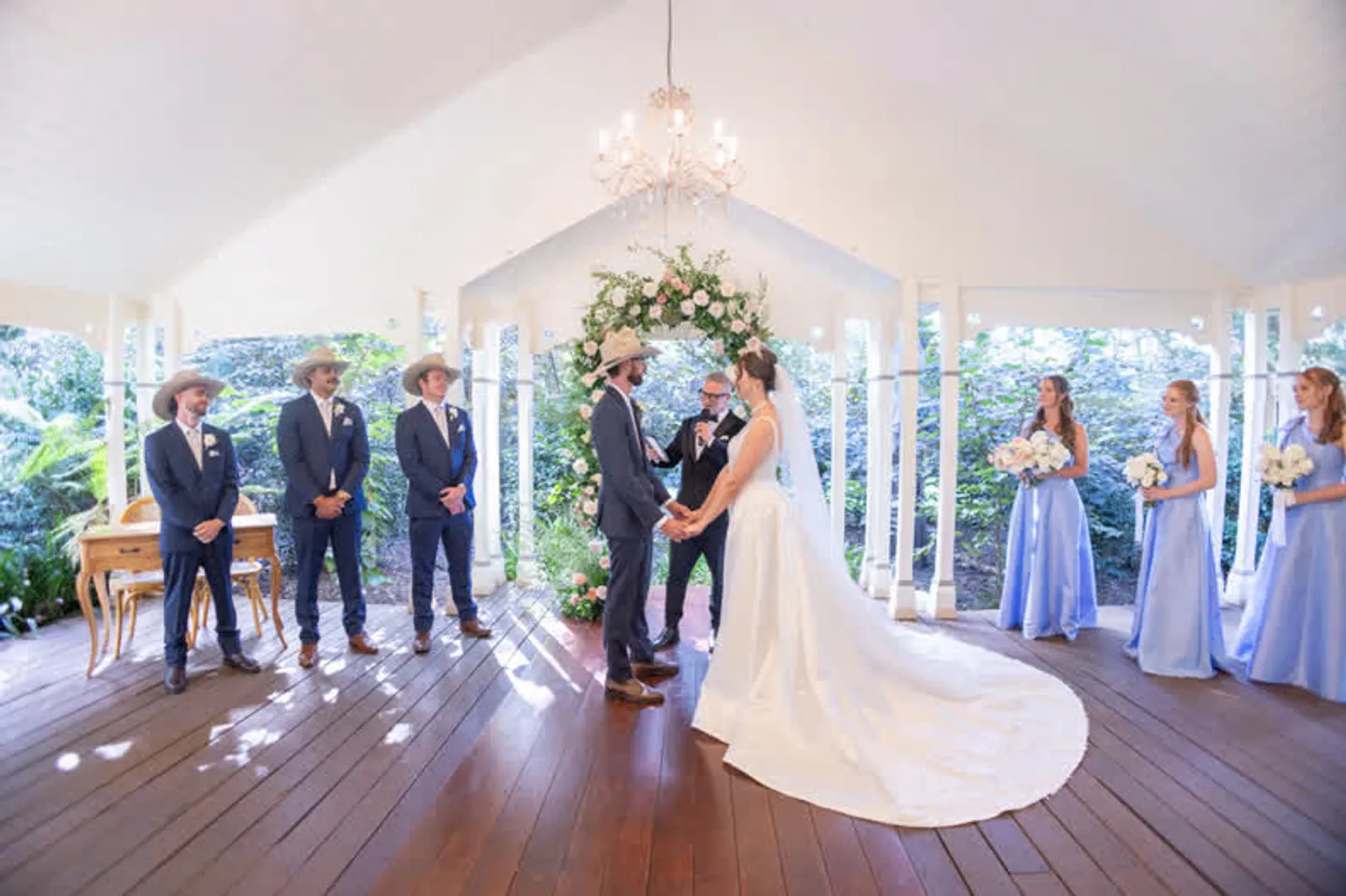 Jake Smith was the marriage celebrant for Ceyran & Jackson at Gabbinbar, Toowoomba, Queensland, and they gave him a five star rating for his wedding celebrant services.
