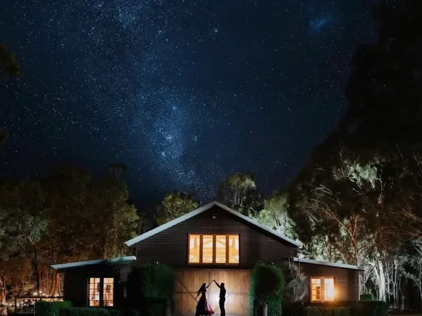 Jake Smith was the marriage celebrant for Claire & John at Gordon Country, Goomburra, Queensland, and they gave him a five star rating for his wedding celebrant services.