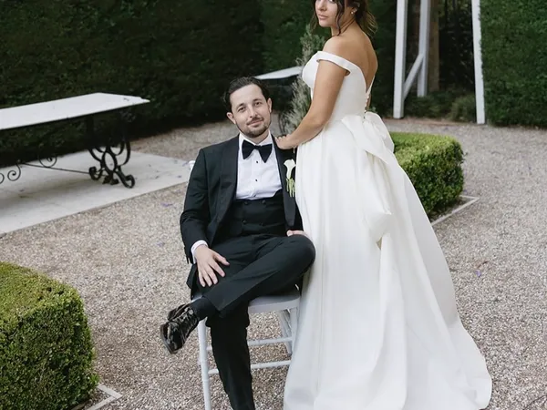 Jake Smith was the marriage celebrant for Mel & Ale at Jaspers Berry, Jaspers Brush, New South Wales, and they gave him a five star rating for his wedding celebrant services.