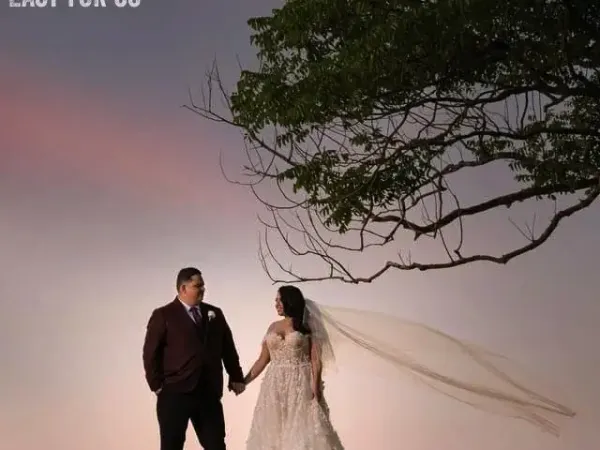 Jake Smith was the marriage celebrant for Carolina & James at Maleny Manor, Maleny, Queensland, and they gave him a five star rating for his wedding celebrant services.