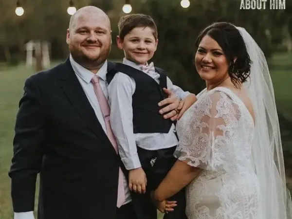 Jake Smith was the marriage celebrant for Hannah & Jason at Coolibah Downs Private Estate, Nerang, Queensland, and they gave him a five star rating for his wedding celebrant services.