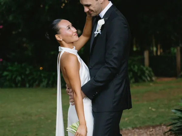 Jake Smith was the marriage celebrant for Jenna & Mitch at Gabbinbar, Toowoomba, Queensland, and they gave him a five star rating for his wedding celebrant services.