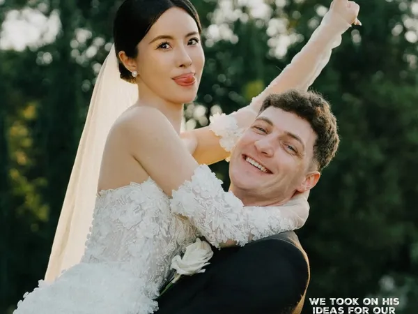 Jake Smith was the marriage celebrant for Jacquie & Nathan at The Valley Estate, Currumbin Valley, Queensland, and they gave him a five star rating for his wedding celebrant services.