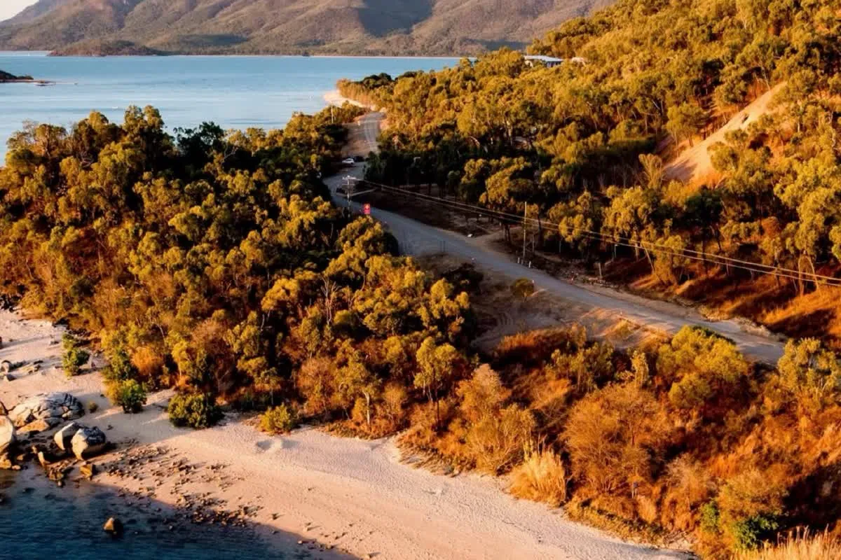 an elopement in the Whitsundays