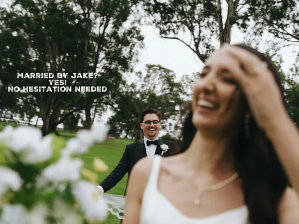 Jake Smith was the marriage celebrant for Corina & Aaron at Ottimo House, Denham Court, New South Wales, and they gave him a five star rating for his wedding celebrant services.